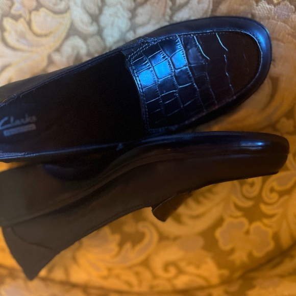 Clarks Loafers - Picture 8 of 9